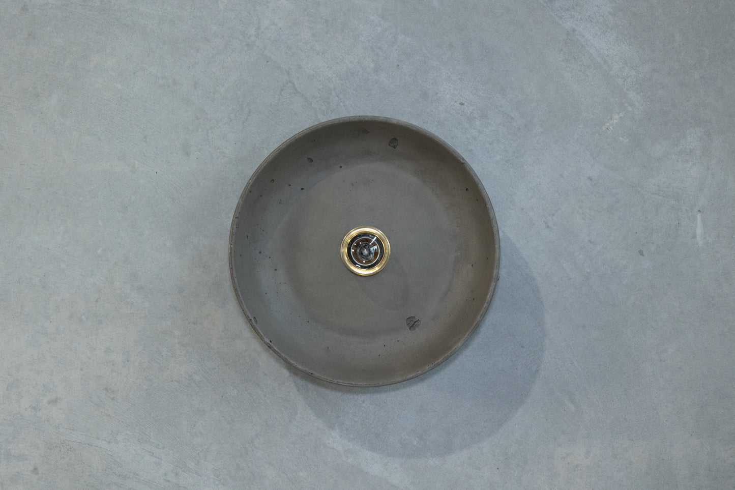 Lona wall sconce