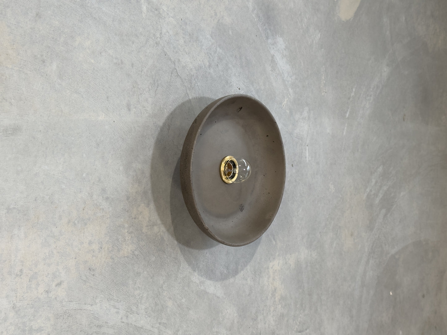 Lona wall sconce