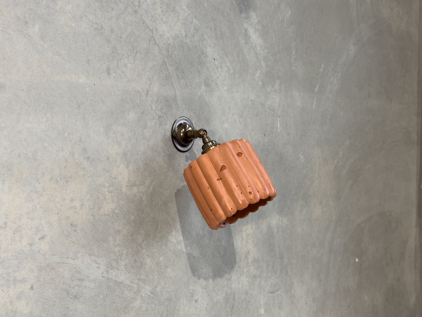 Small Fluted Wall Light with Knuckle