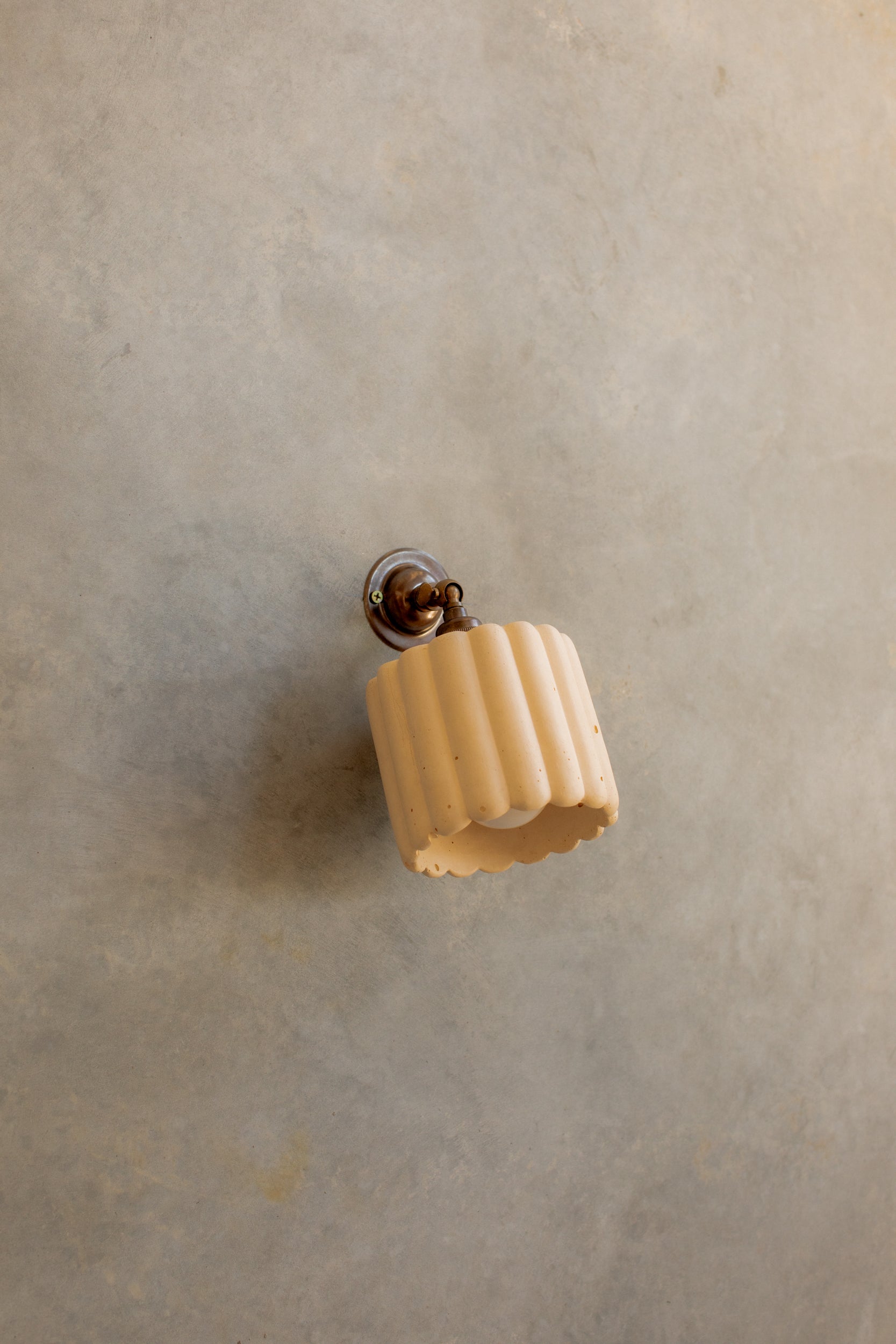 Fluted Wall Light with Knuckle