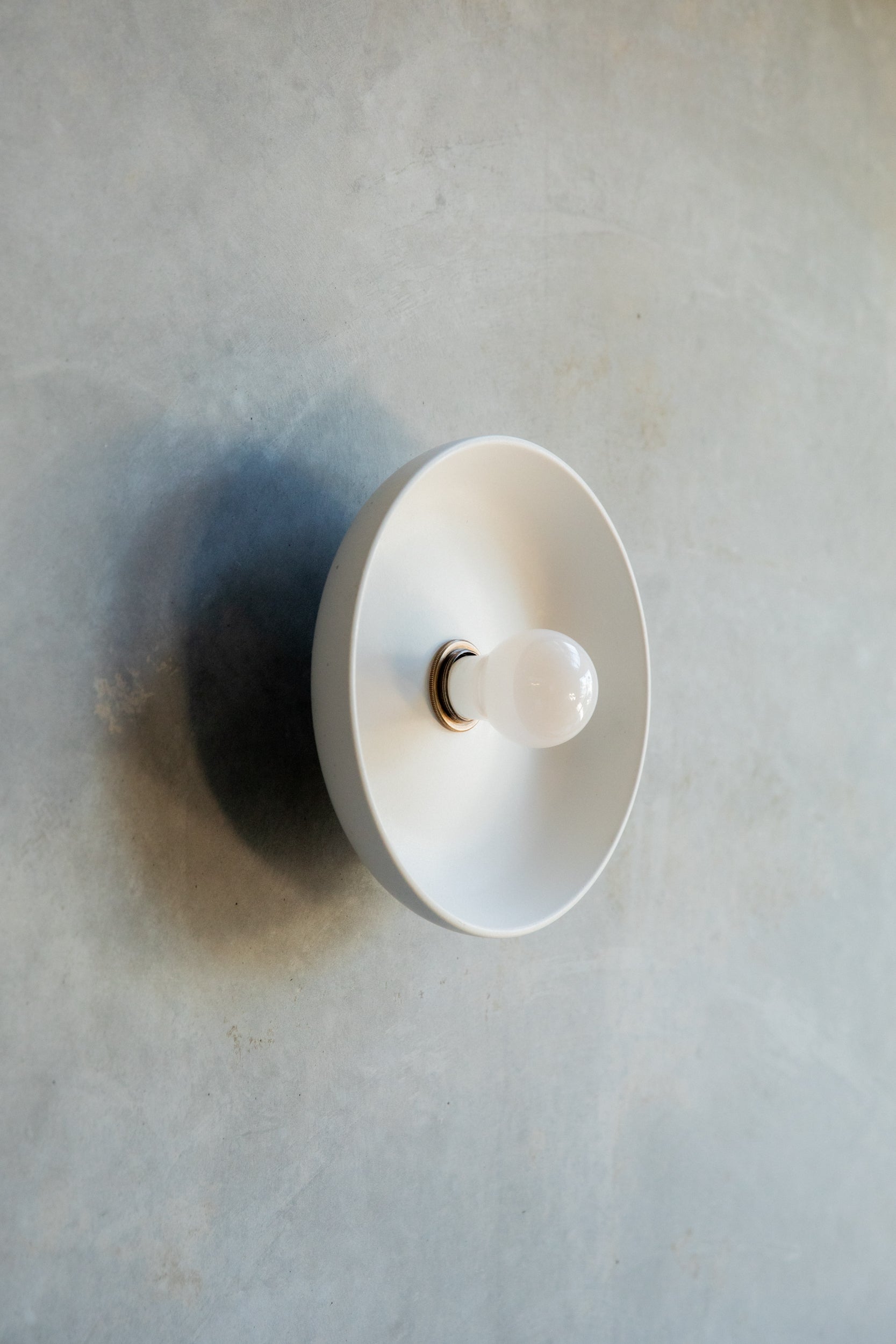 Lona wall sconce