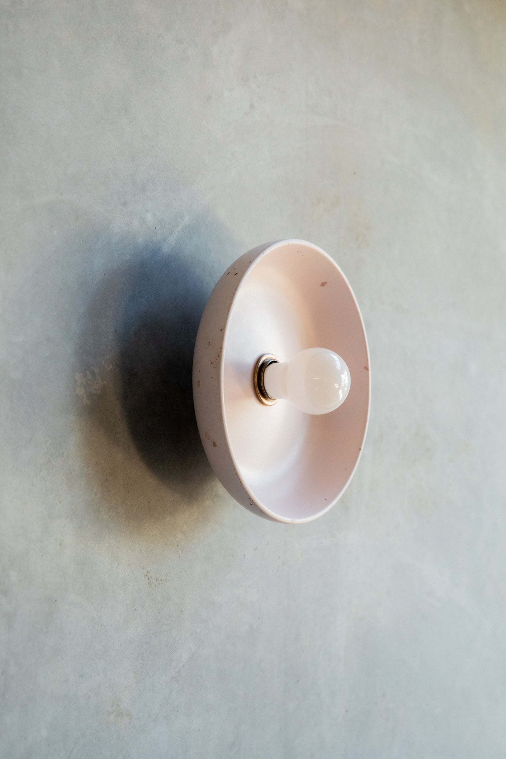 Lona wall sconce