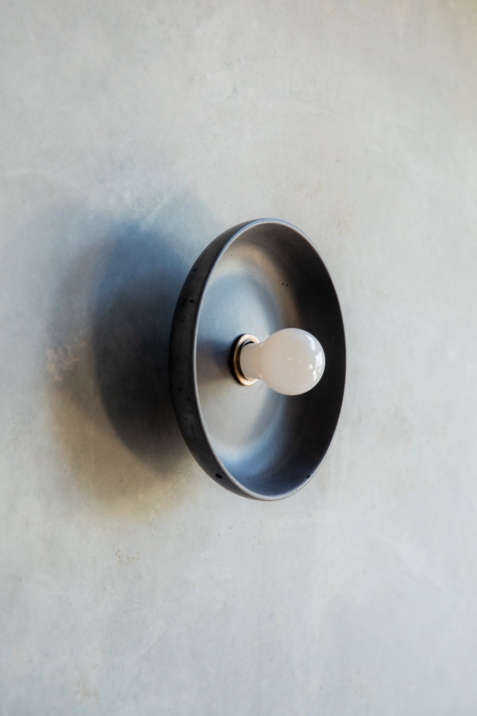 Lona wall sconce