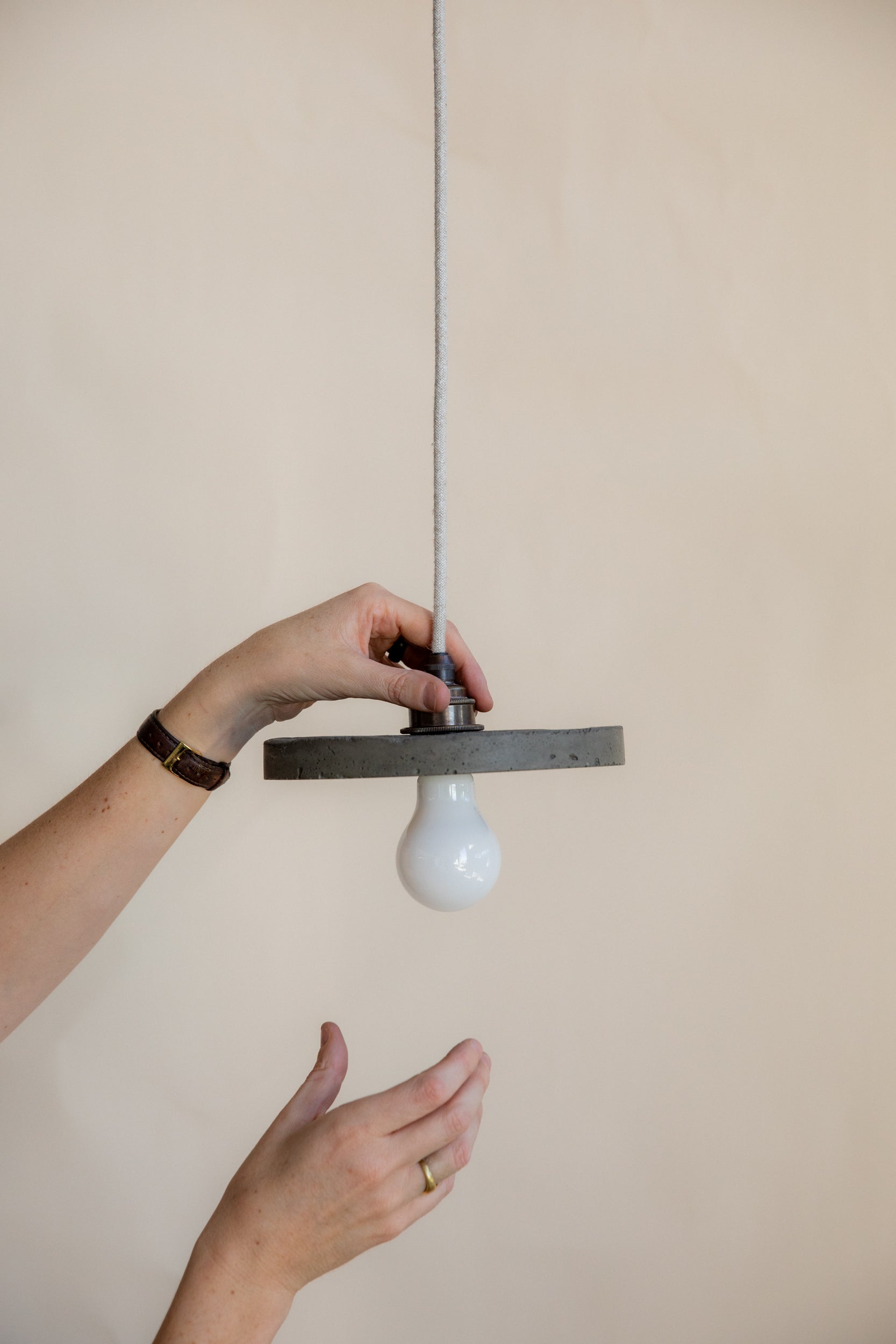 Loman Pendant