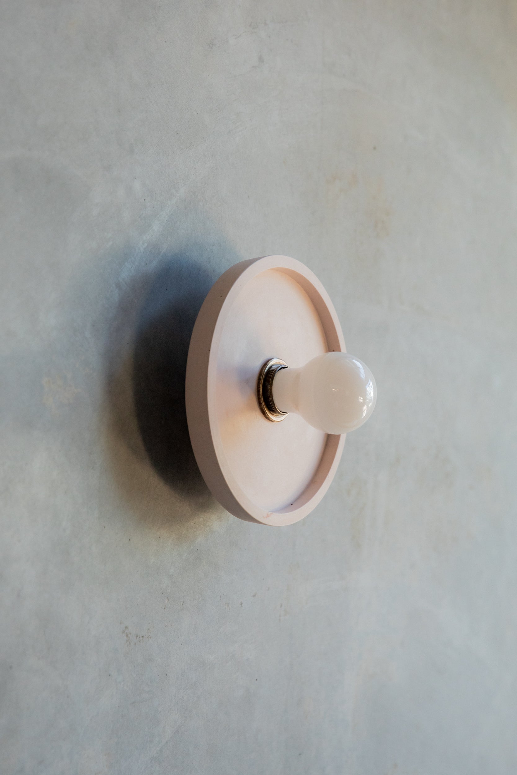 Loman Wall Light