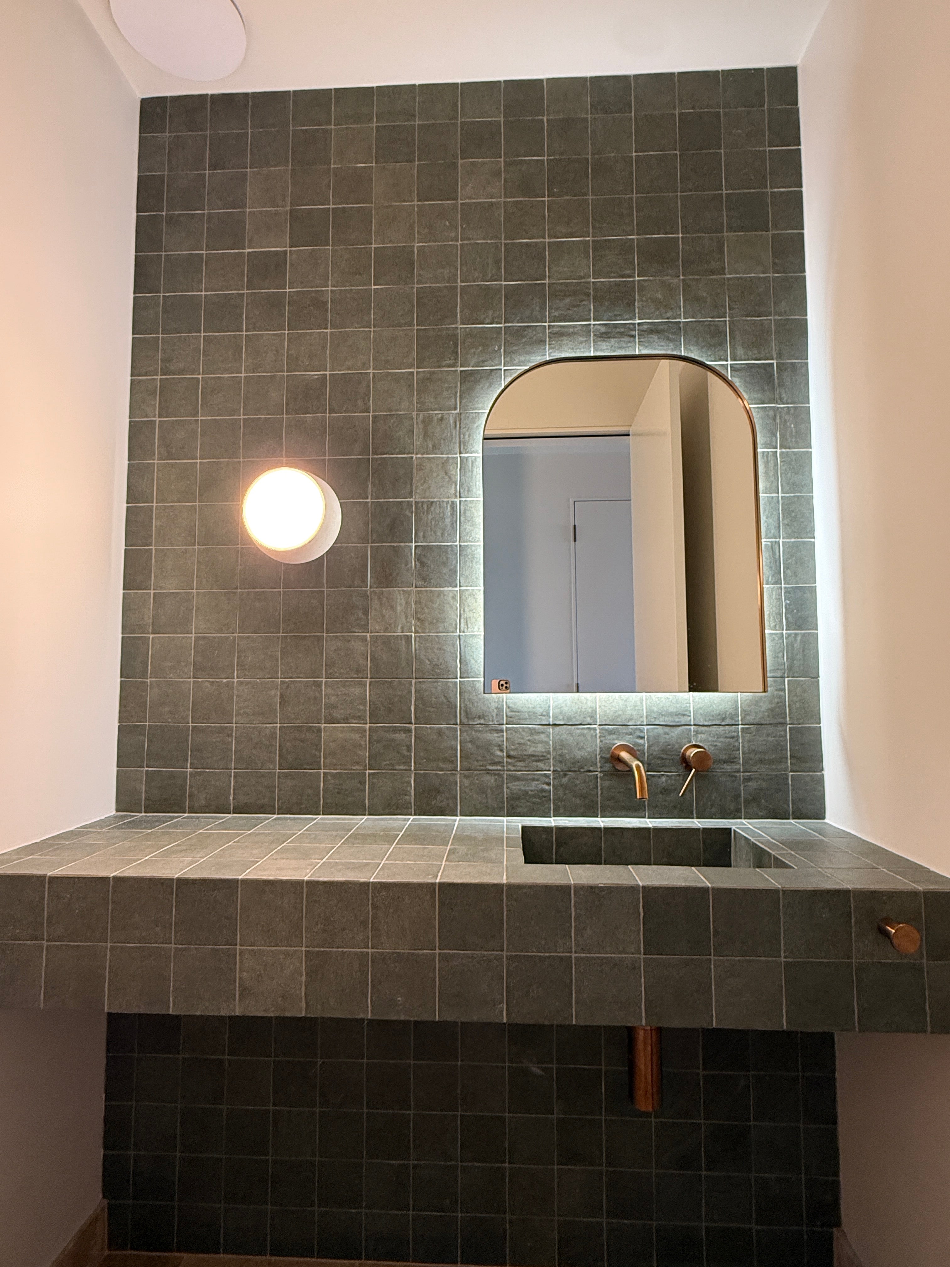 Wirru Wall Sconce