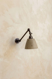 Mod wall light with extended arm