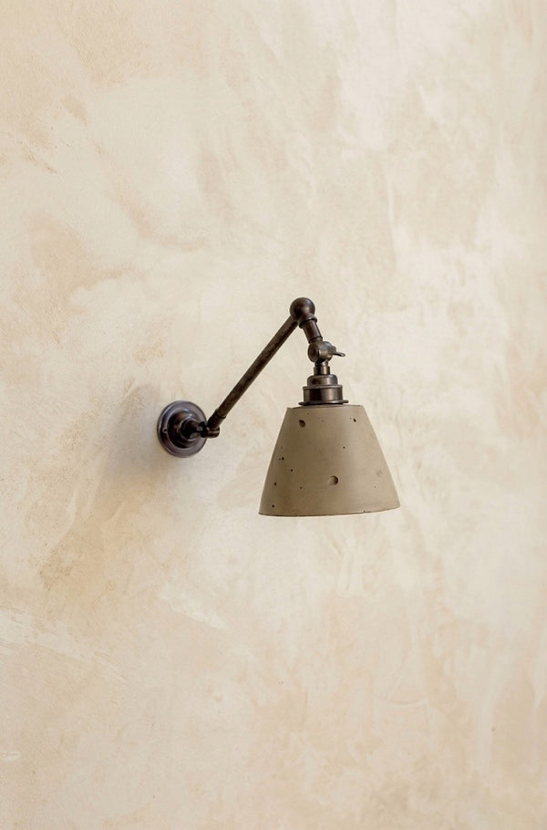 Mod wall light with extended arm