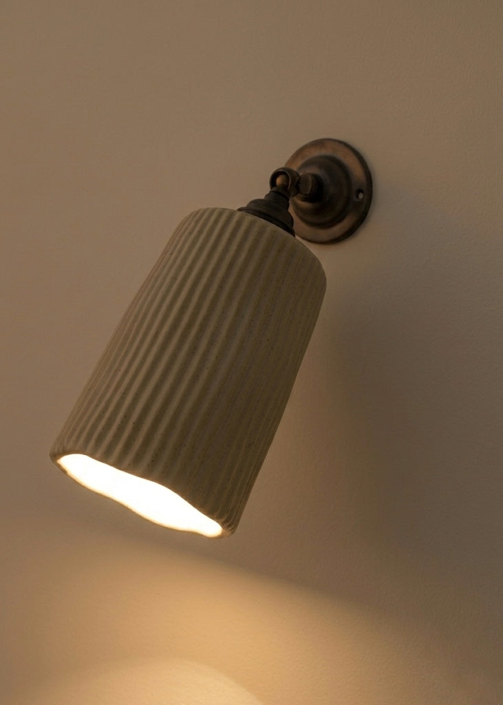 Wavy Wall Light with Knuckle